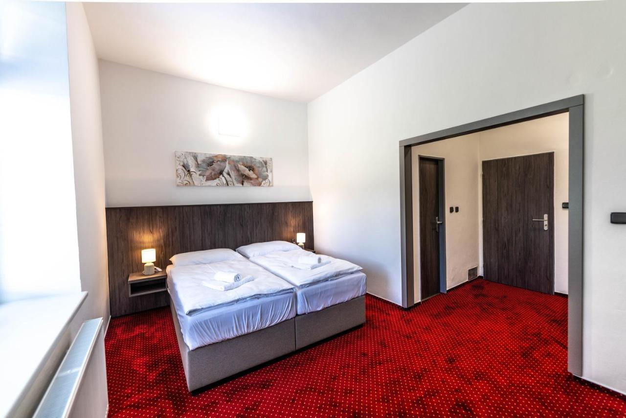 Hotel Orka Моравска-Тршебова Экстерьер фото