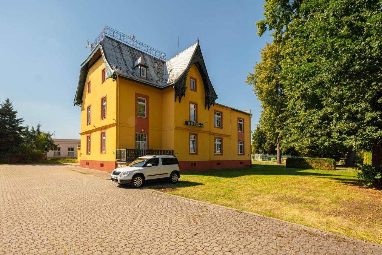 Hotel Orka Моравска-Тршебова Экстерьер фото